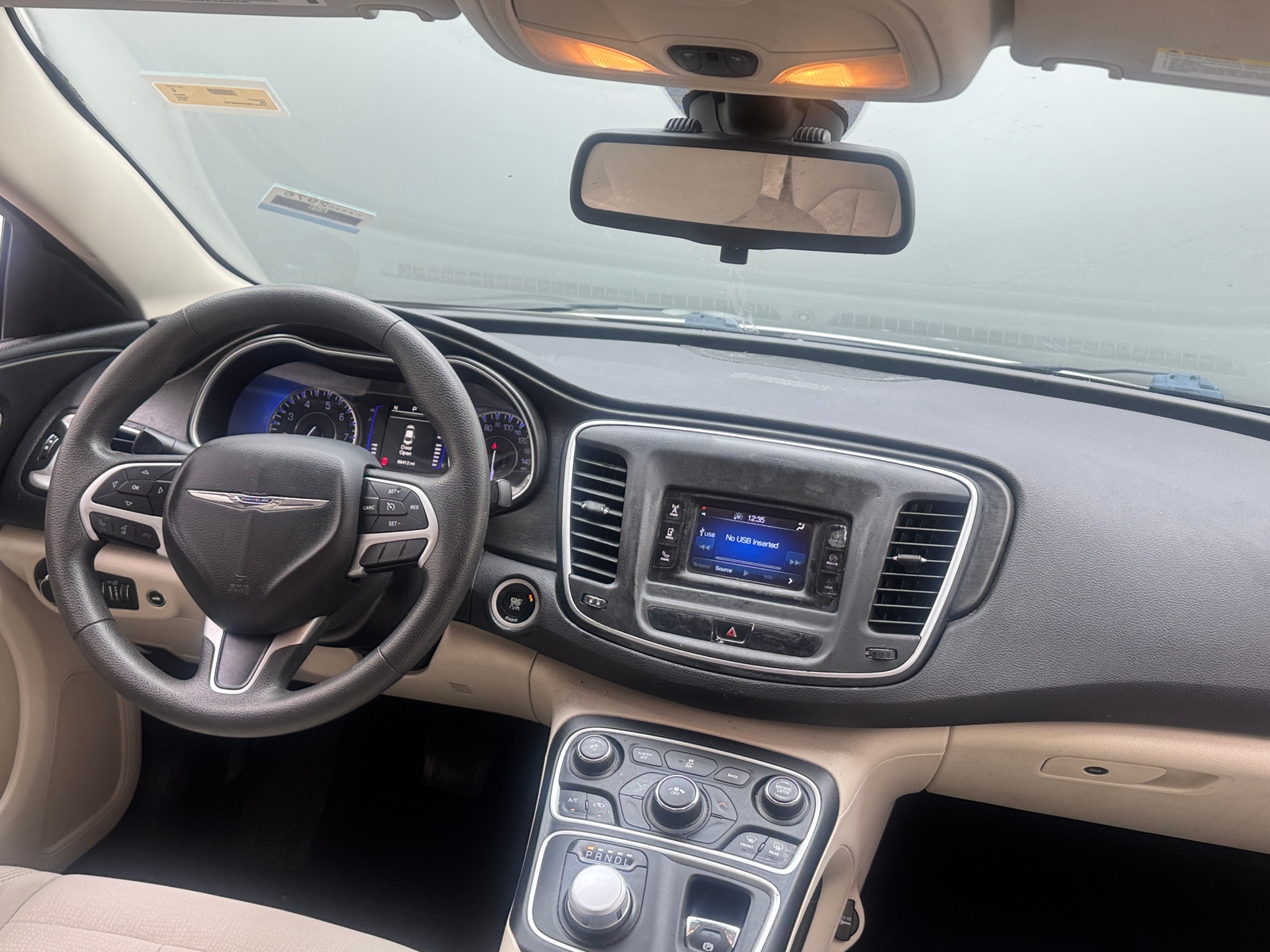 Thumbnail: 2015 Chrysler 200 - 3