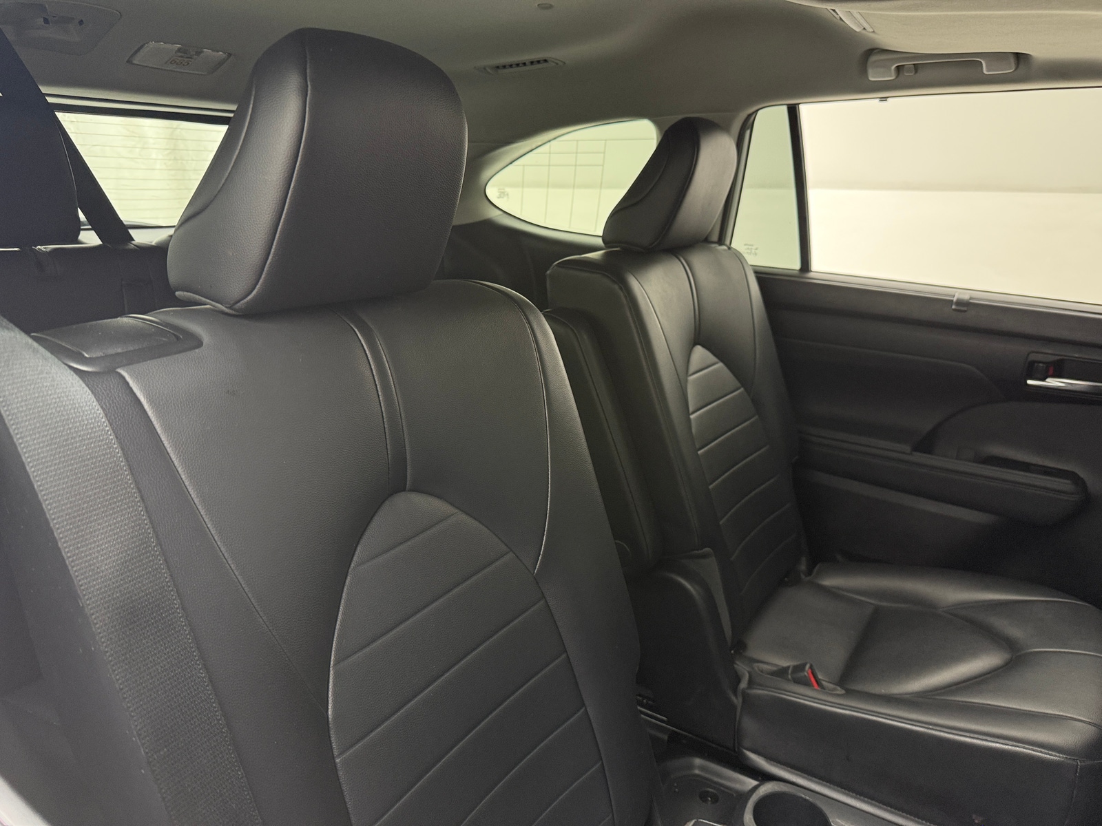 Thumbnail: 2021 Toyota Highlander - 5