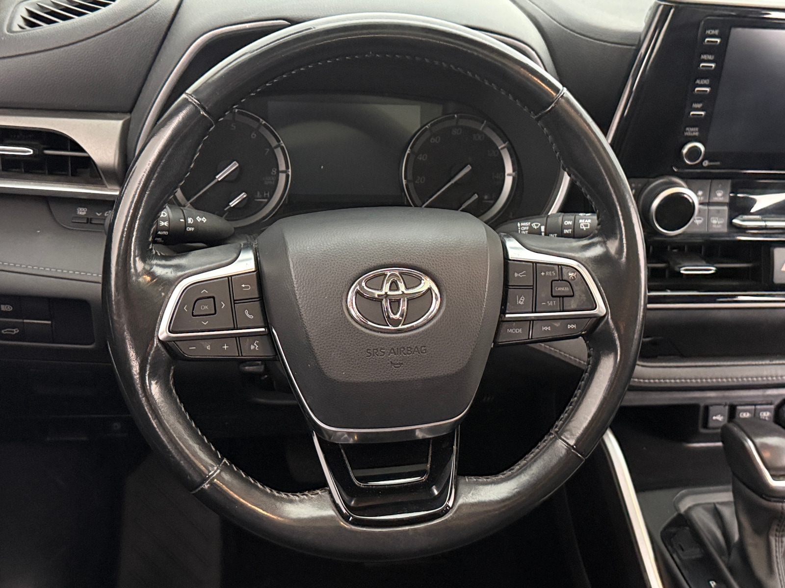 Thumbnail: 2021 Toyota Highlander - 4