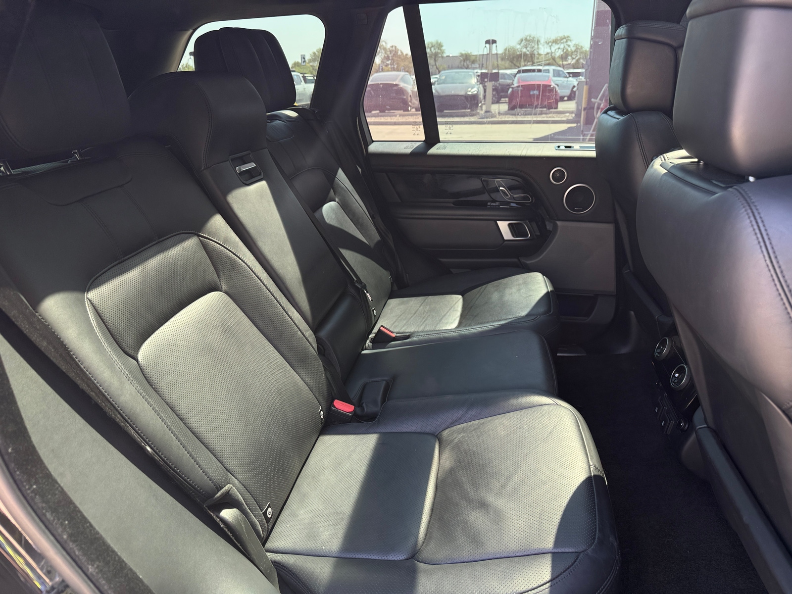 Thumbnail: 2020 Land Rover Range Rover - 6
