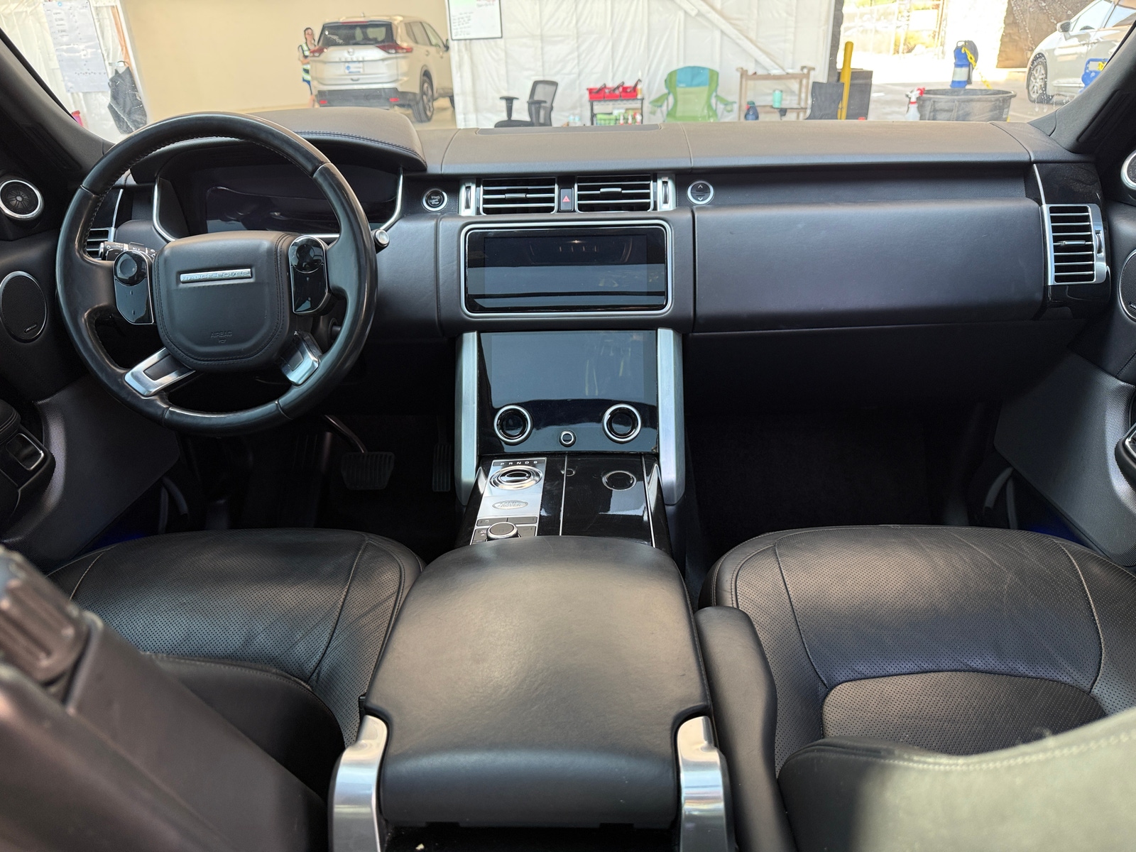 Thumbnail: 2020 Land Rover Range Rover - 3