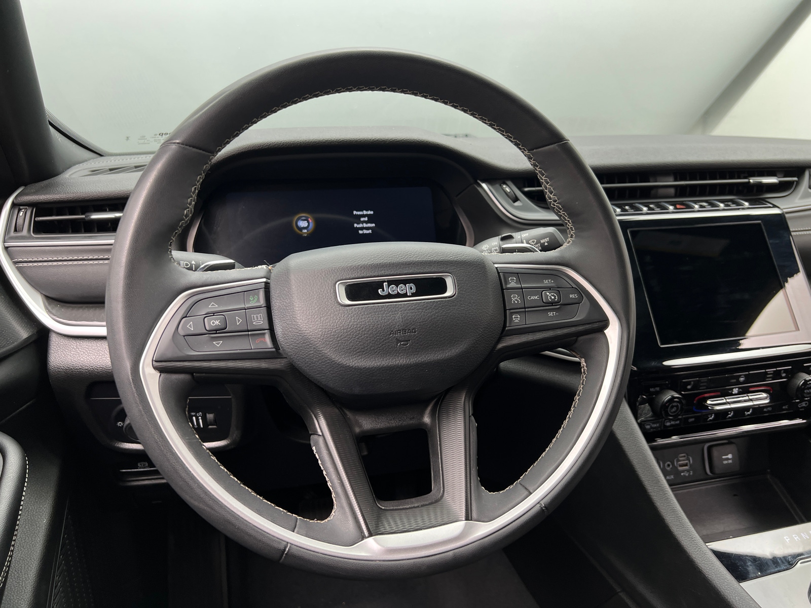 Thumbnail: 2023 Jeep Grand Cherokee L - 4