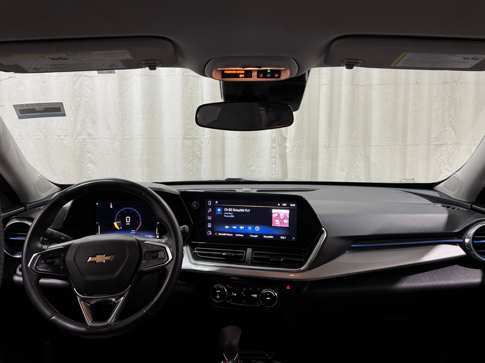 Thumbnail: 2025 Chevrolet Trax - 2