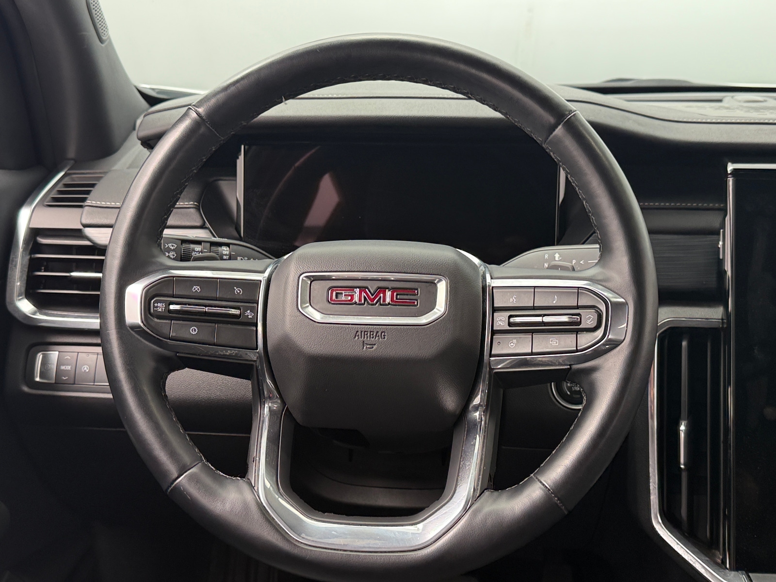 Thumbnail: 2024 GMC Acadia - 4