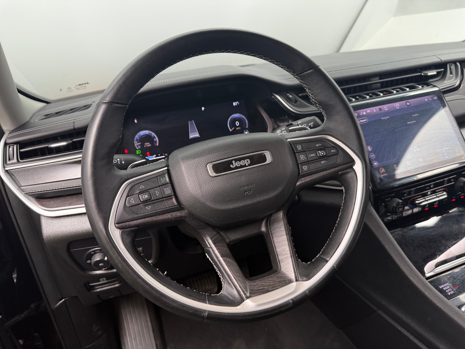 Thumbnail: 2022 Jeep Grand Cherokee L - 4