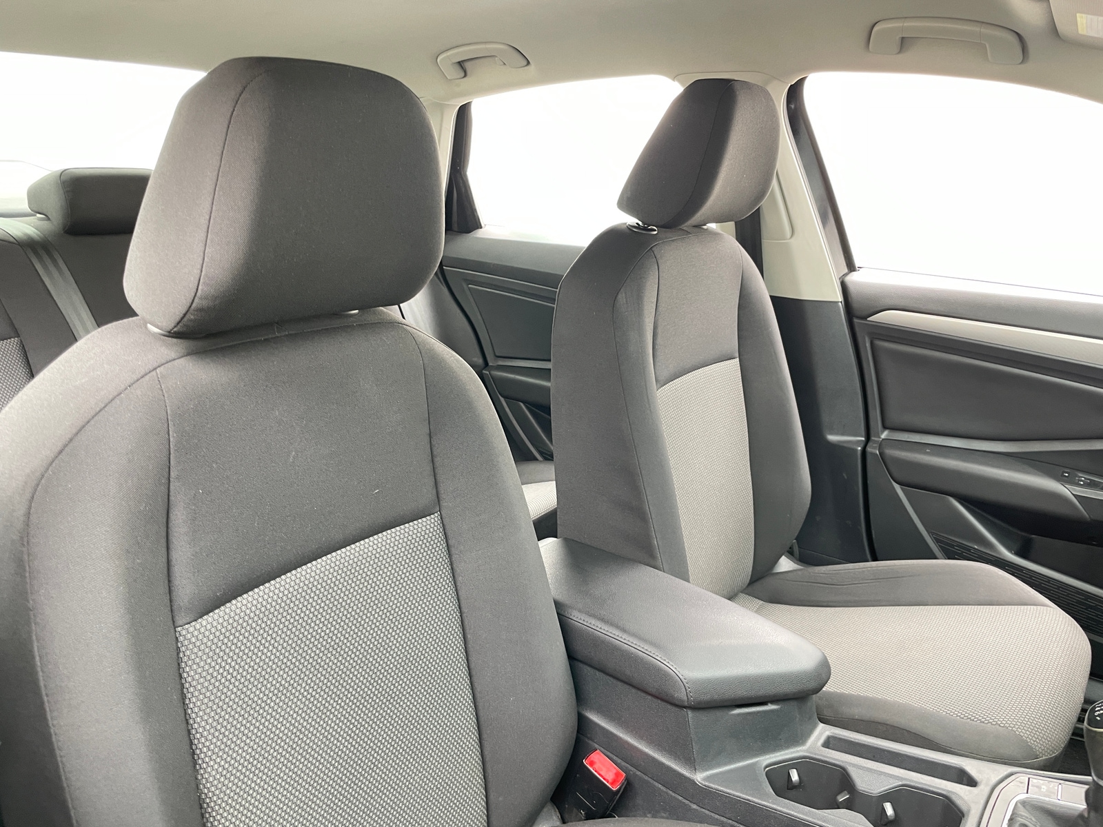 Thumbnail: 2019 Volkswagen Jetta - 2