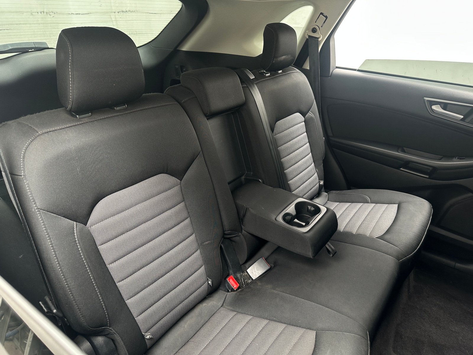 Thumbnail: 2016 Ford Edge - 6