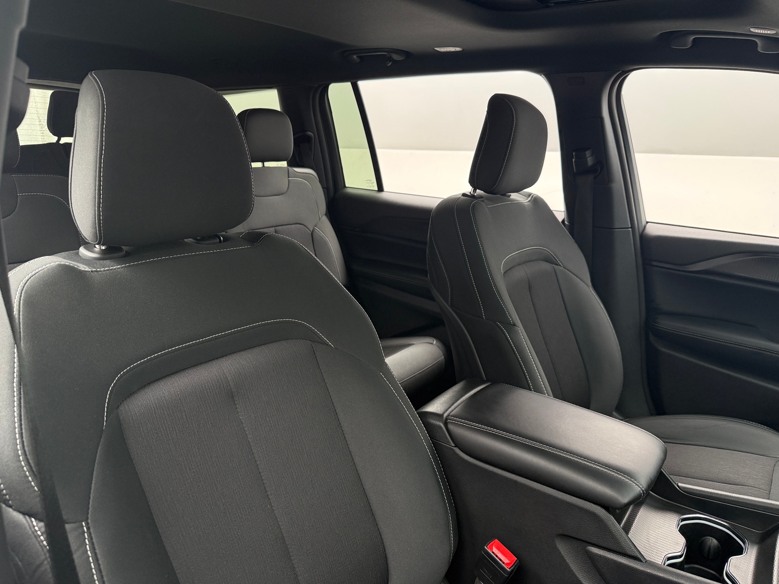 Thumbnail: 2024 Jeep Grand Cherokee L - 2