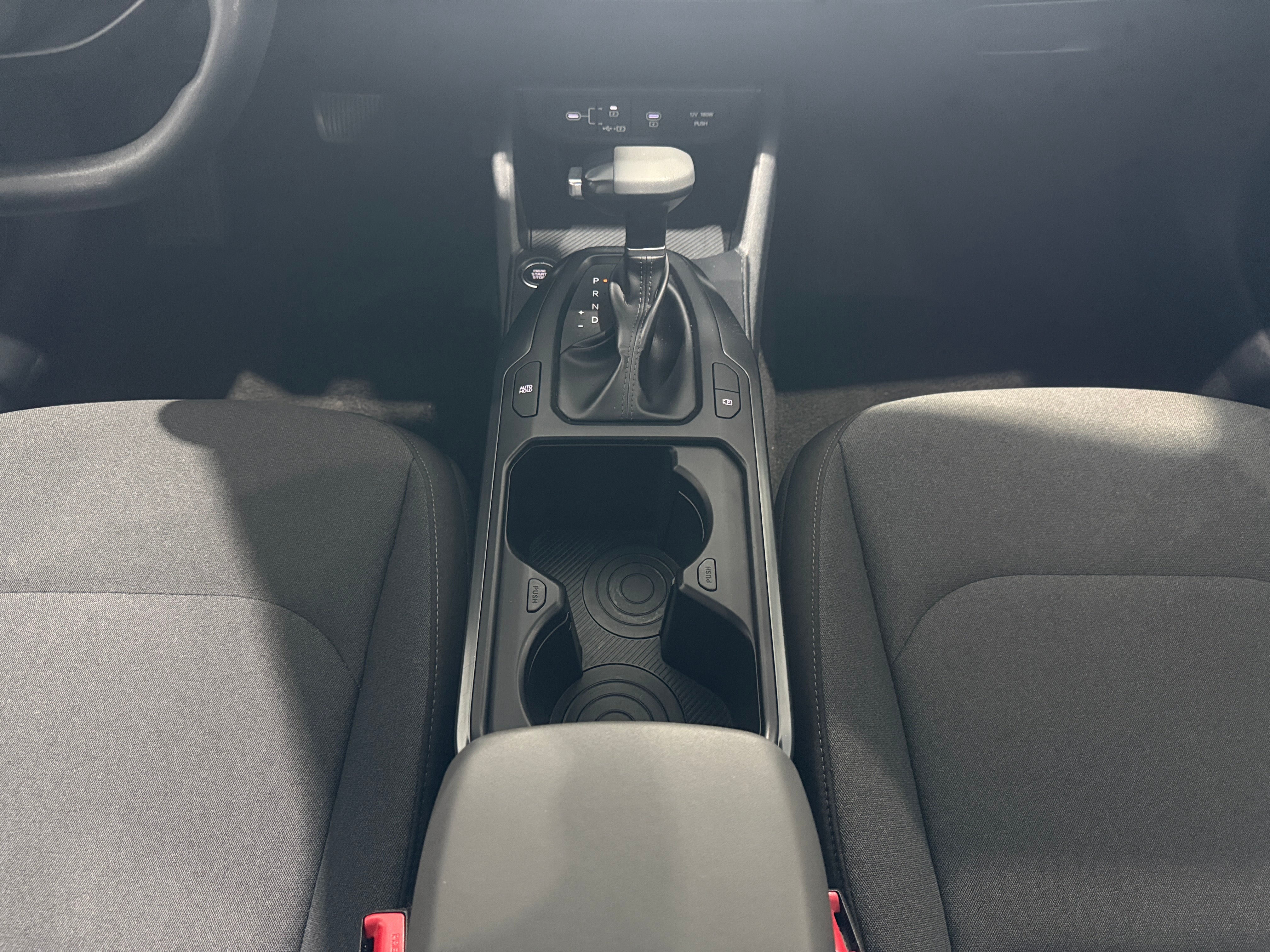 2025 Kia K4 LXS - Photo 10
