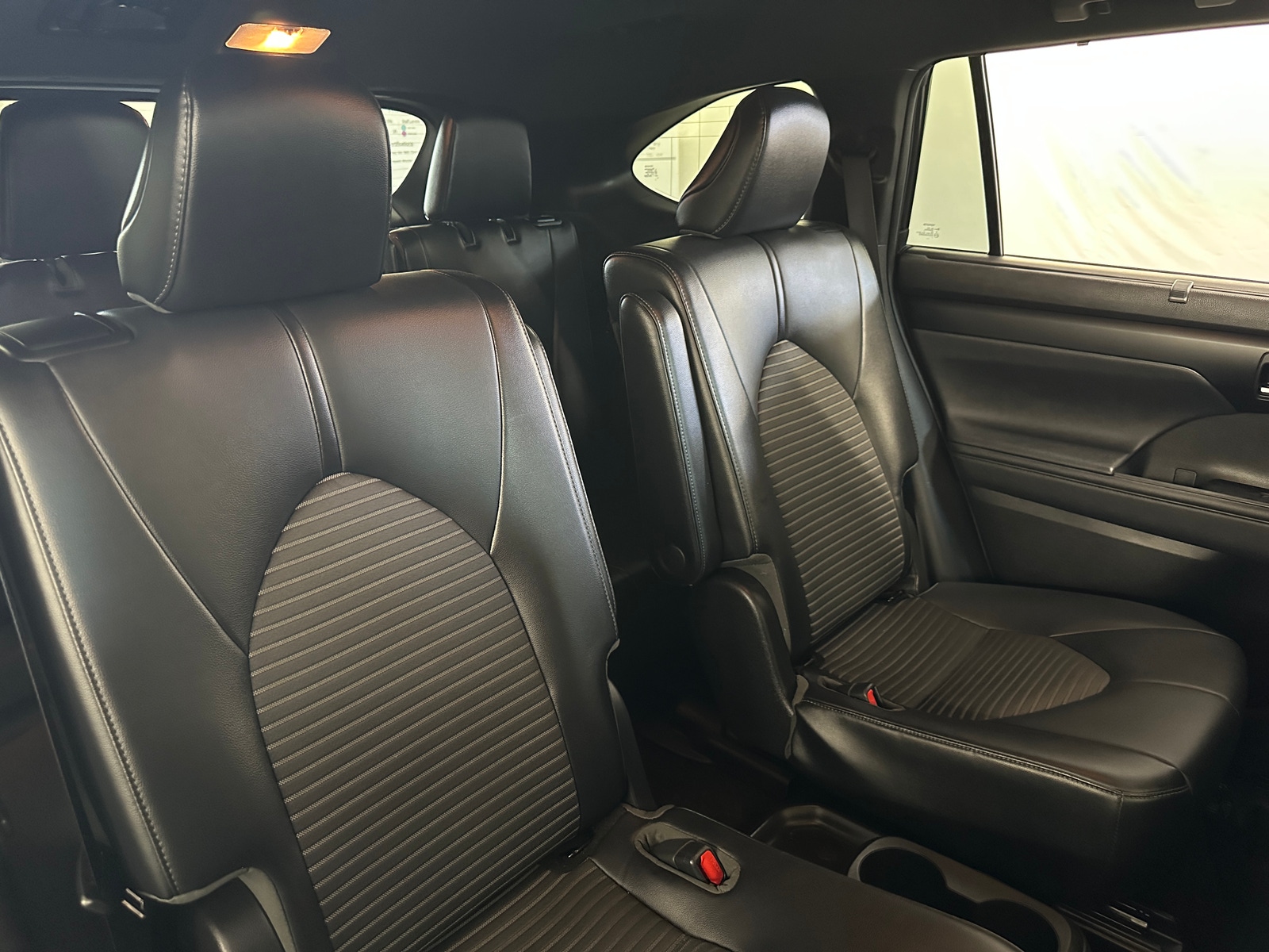Thumbnail: 2021 Toyota Highlander - 6