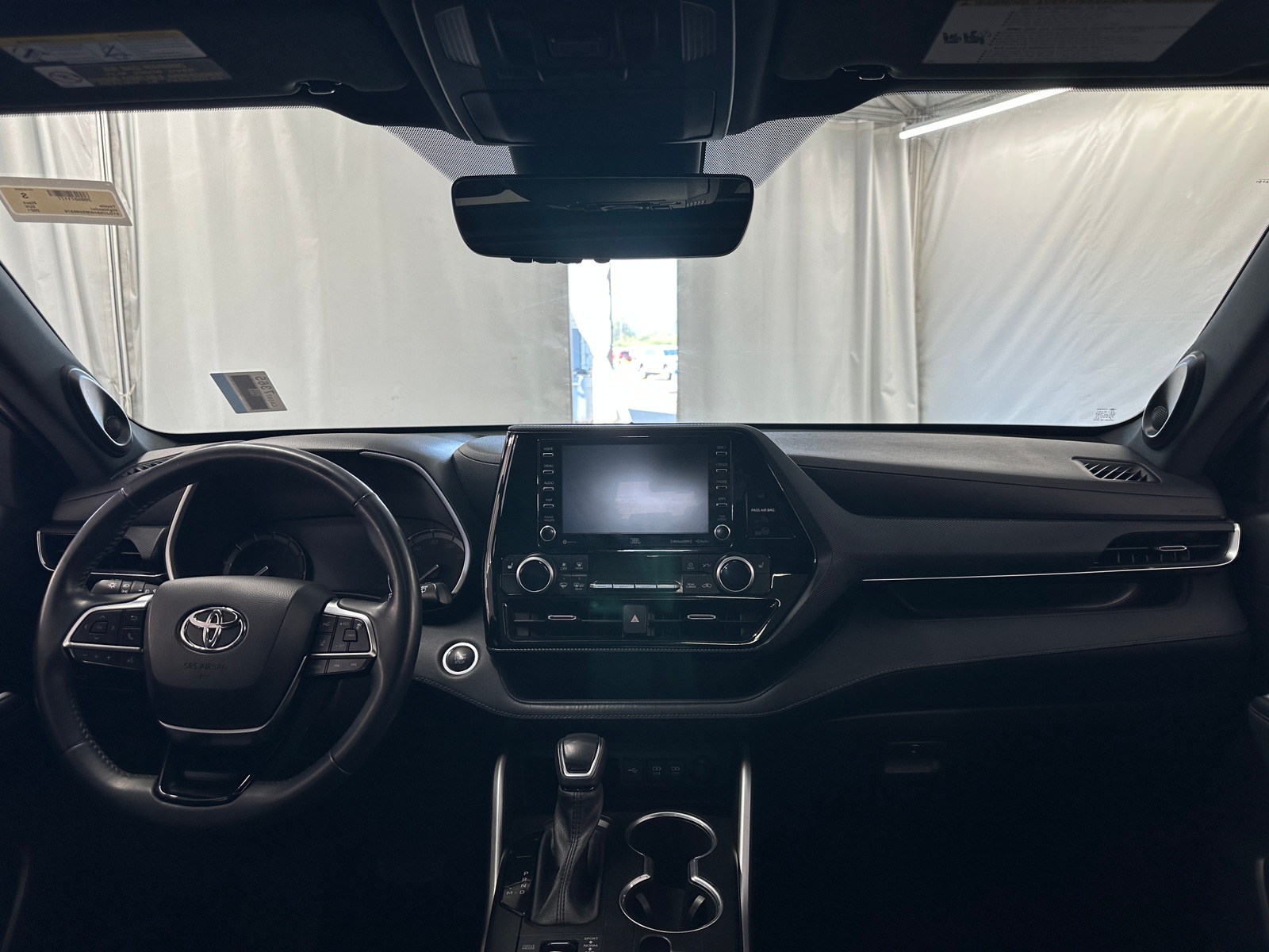 Thumbnail: 2021 Toyota Highlander - 3