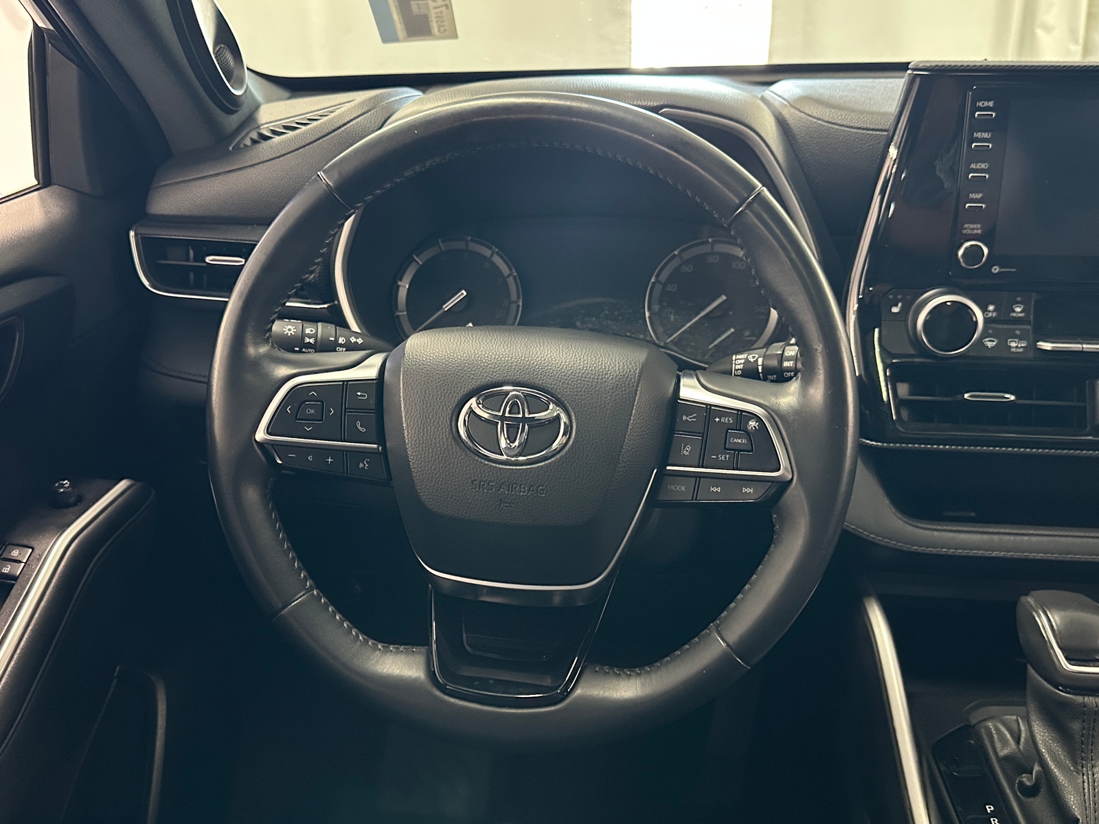Thumbnail: 2021 Toyota Highlander - 5