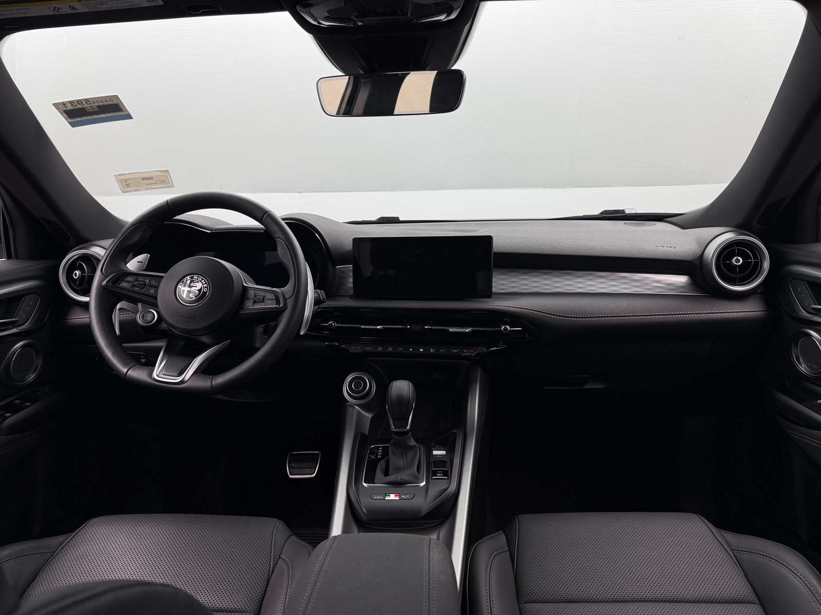 Thumbnail: 2025 Alfa Romeo Tonale - 2