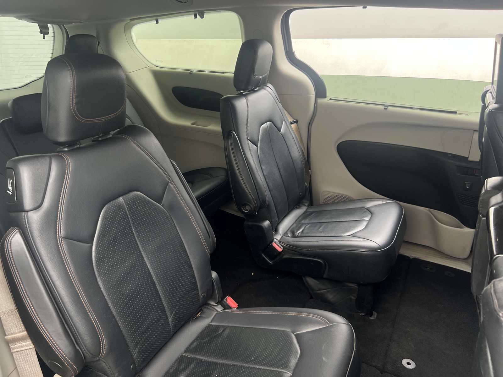Thumbnail: 2018 Chrysler Pacifica - 5