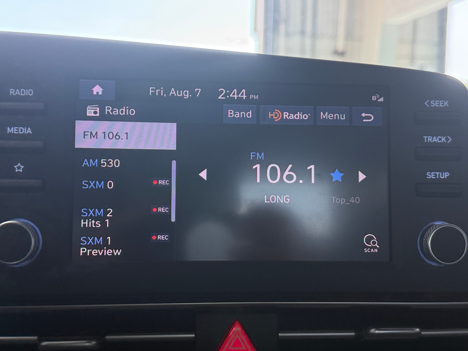 Thumbnail: 2023 Hyundai Elantra - 4
