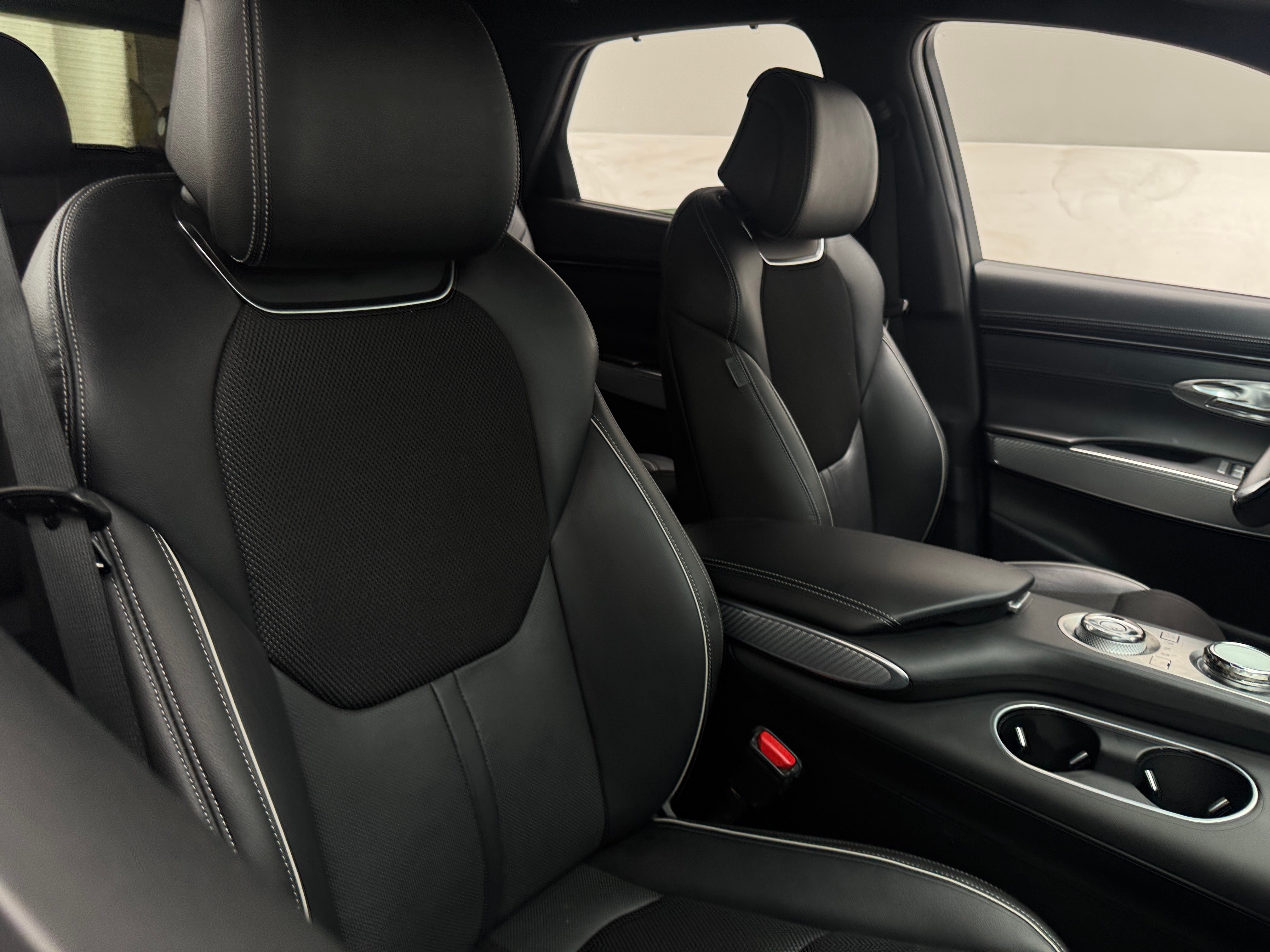 2023 GENESIS GV70 Standard