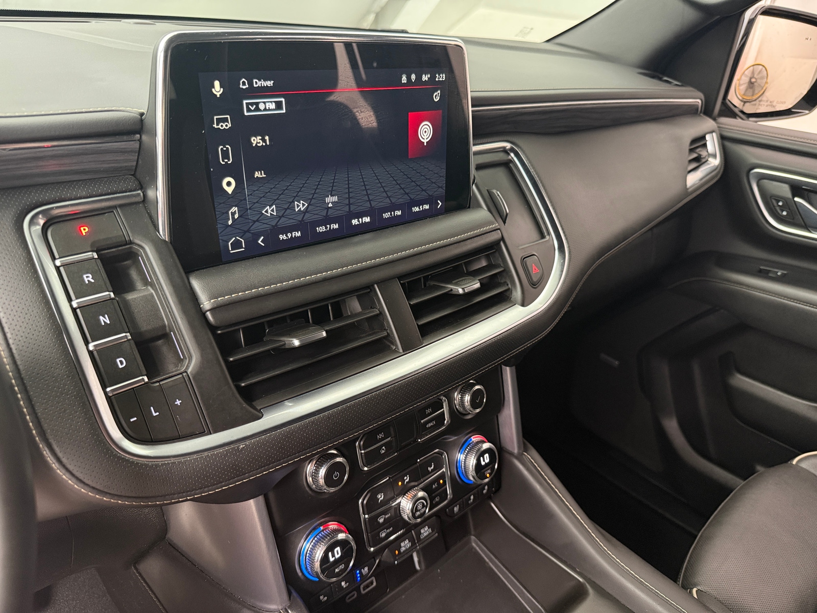 Thumbnail: 2023 GMC Yukon - 3