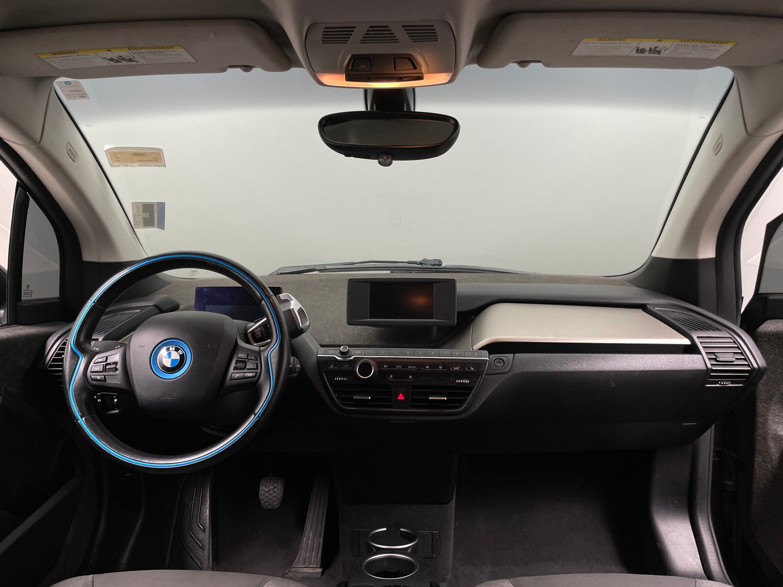 Thumbnail: 2018 BMW i3 - 3