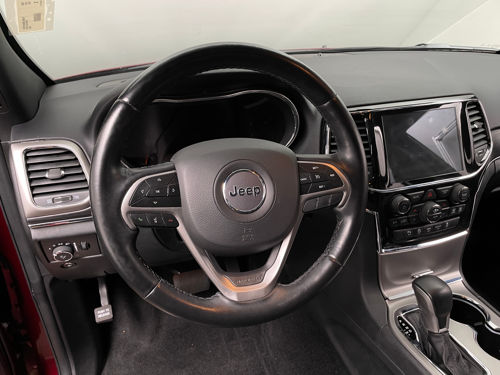 Thumbnail: 2022 Jeep Grand Cherokee - 4