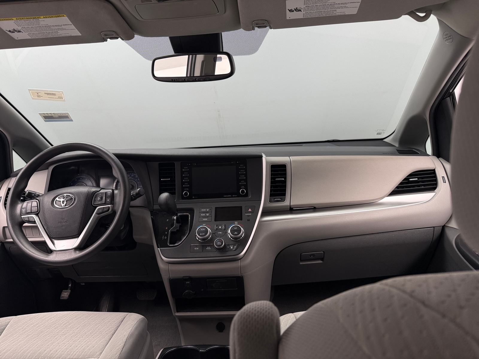 Thumbnail: 2020 Toyota Sienna - 3