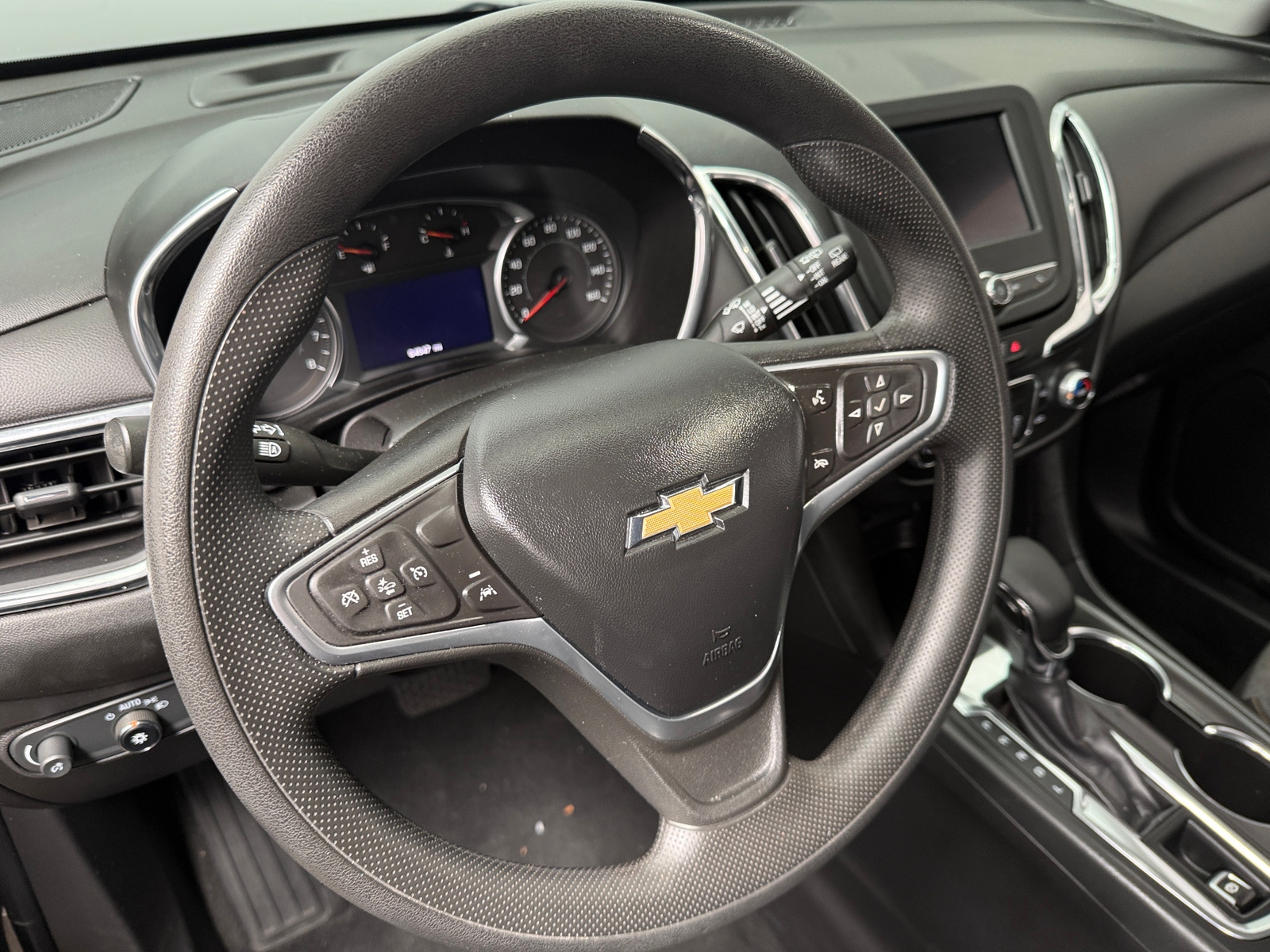 Thumbnail: 2023 Chevrolet Equinox - 5
