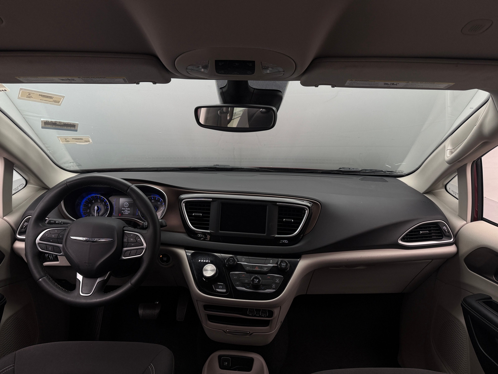 Thumbnail: 2023 Chrysler Voyager - 3