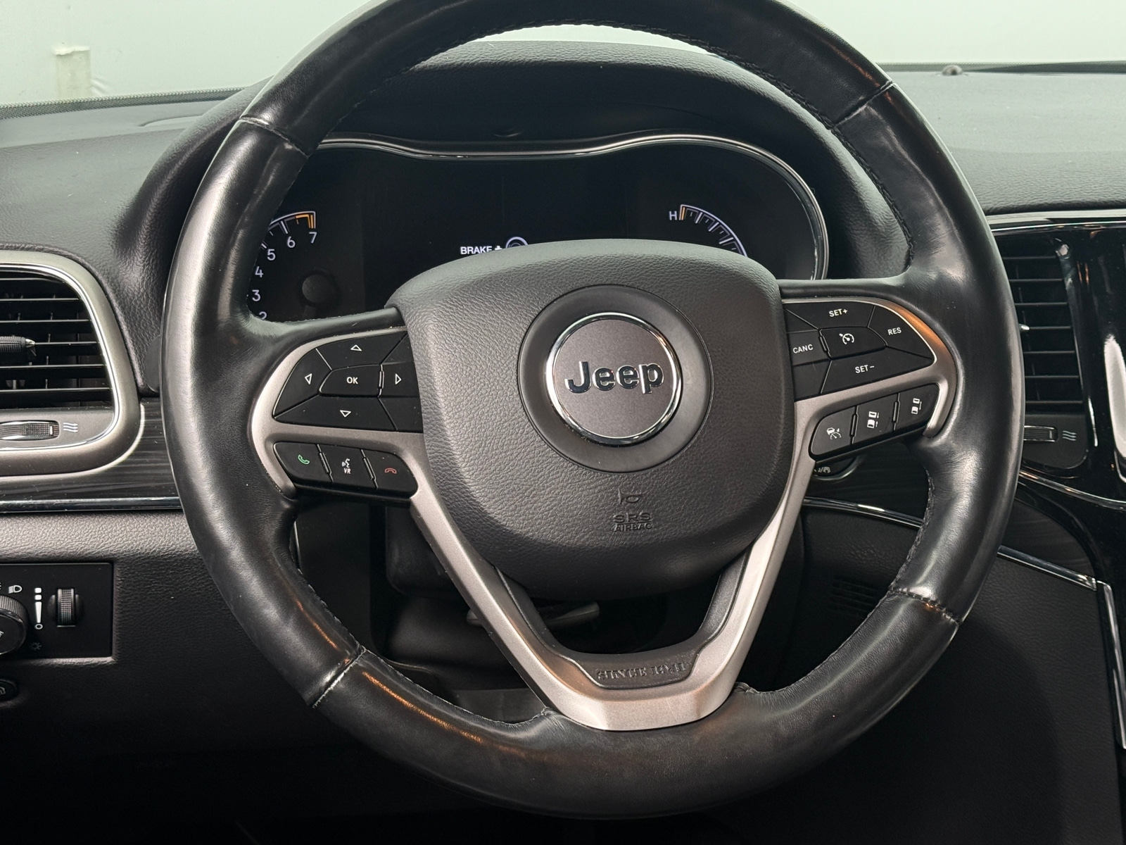 Thumbnail: 2020 Jeep Grand Cherokee - 4