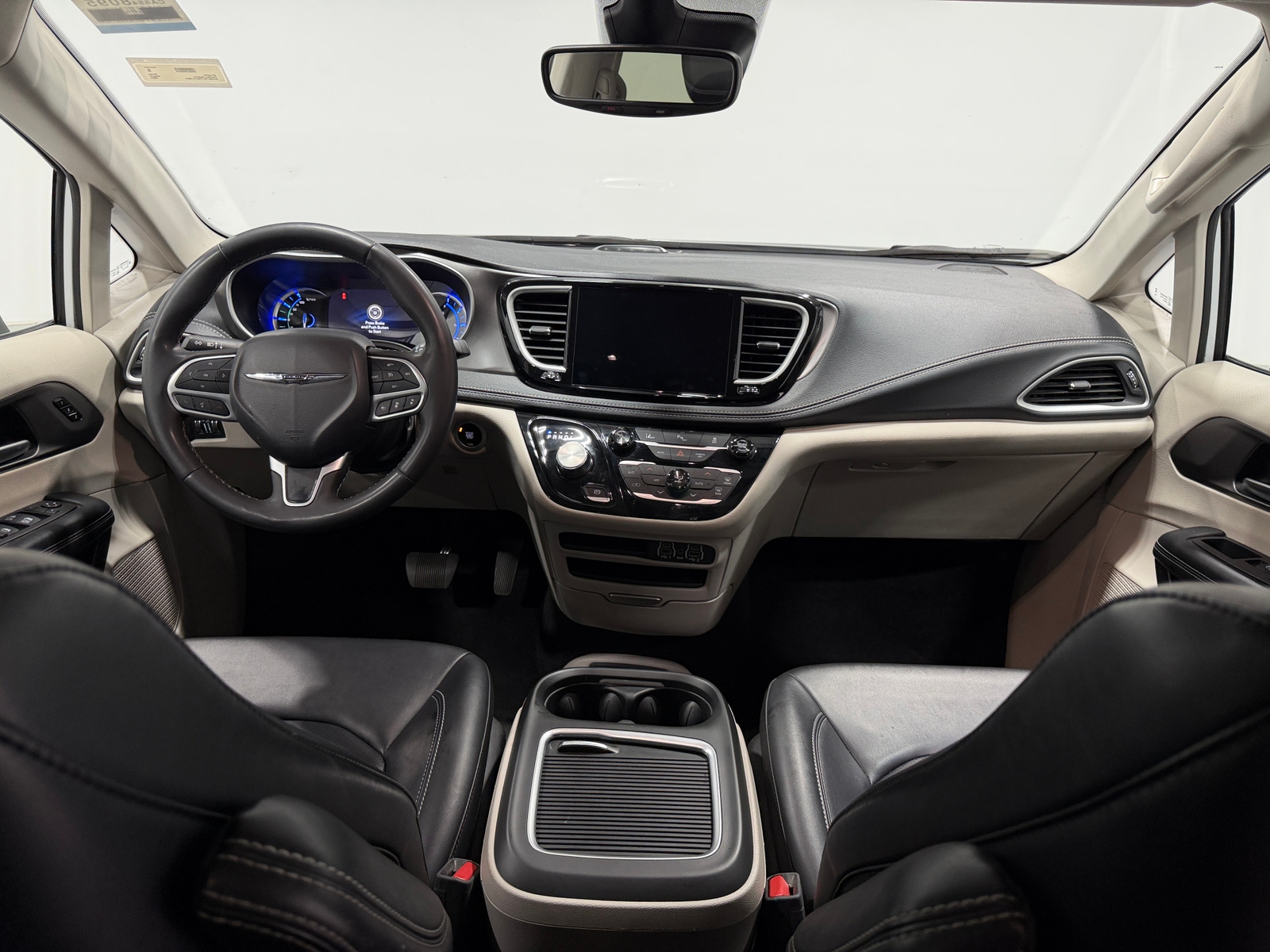 Thumbnail: 2024 Chrysler Pacifica - 2