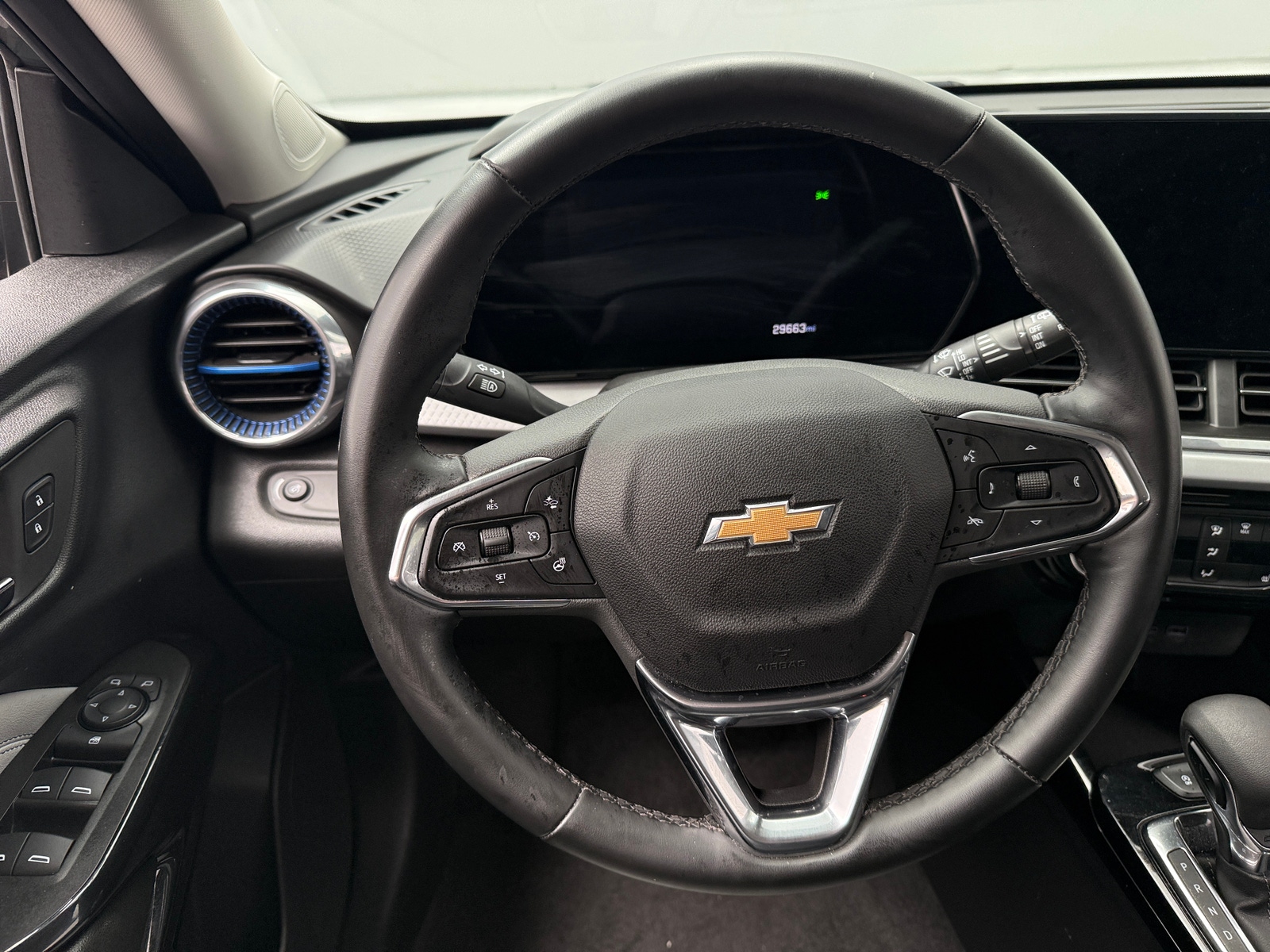 Thumbnail: 2025 Chevrolet Trax - 4