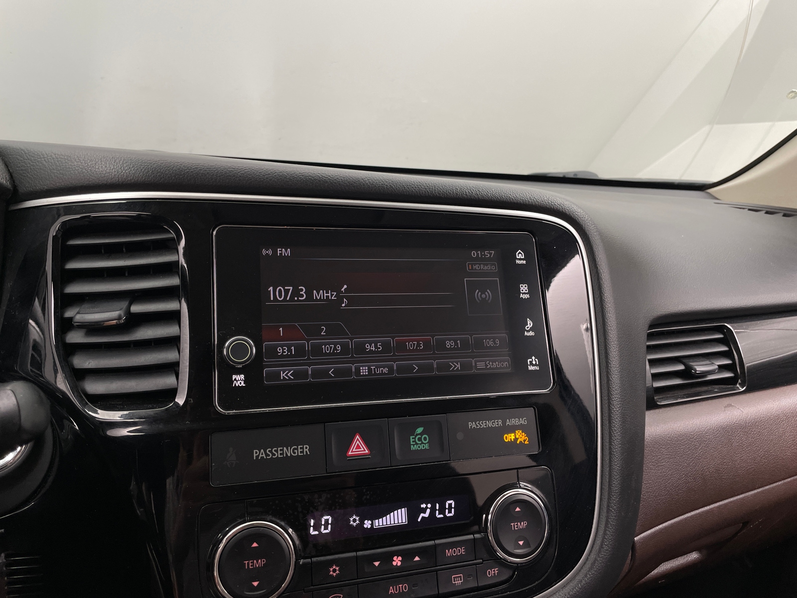 Thumbnail: 2018 Mitsubishi Outlander - 3