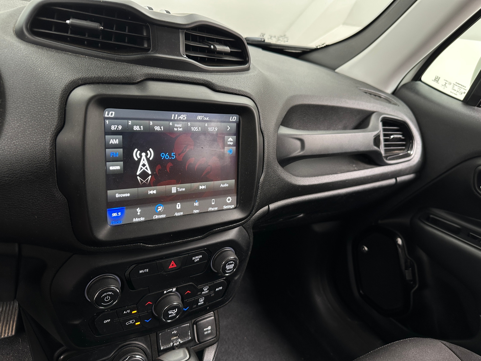 Thumbnail: 2019 Jeep Renegade - 4