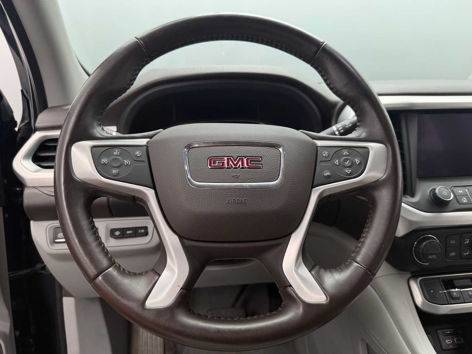 Thumbnail: 2020 GMC Acadia - 4