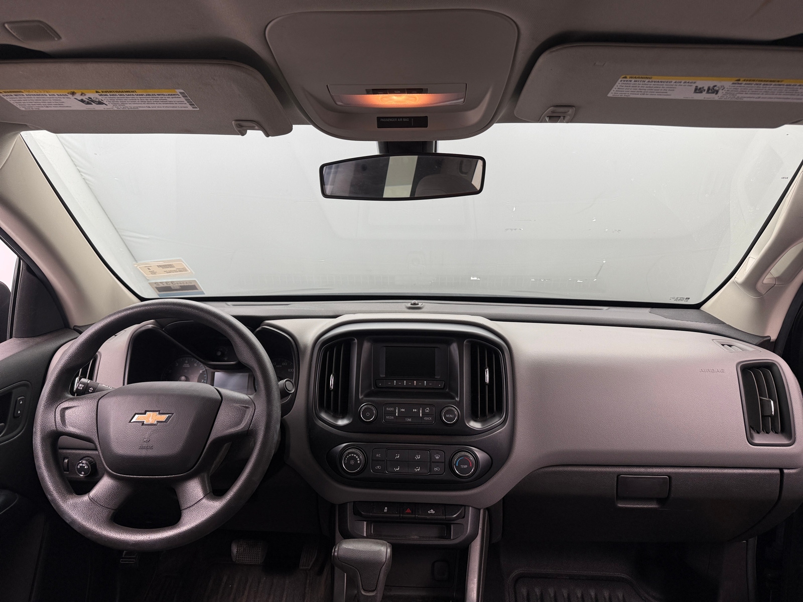 Thumbnail: 2017 Chevrolet Colorado - 3