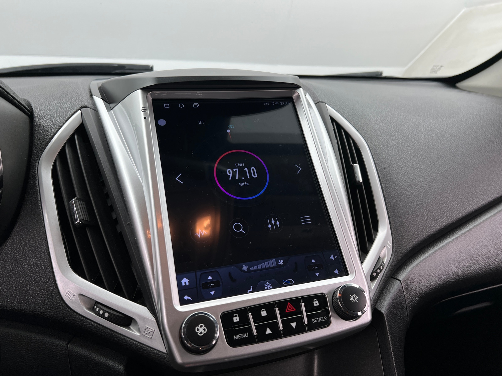 Thumbnail: 2017 GMC Terrain - 4