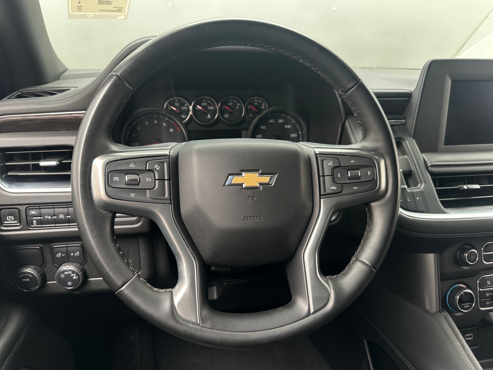 Thumbnail: 2024 Chevrolet Tahoe - 5