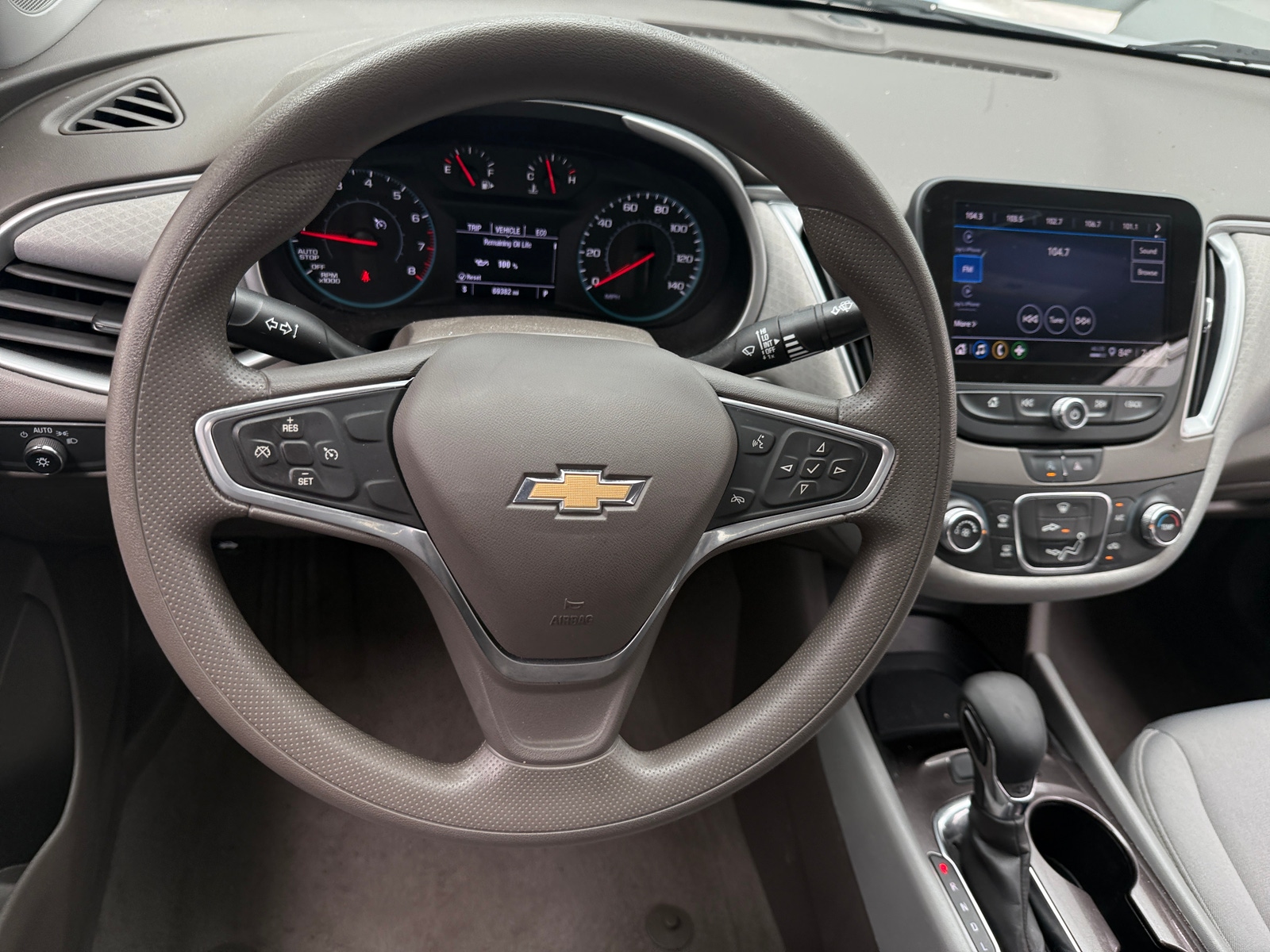Thumbnail: 2022 Chevrolet Malibu - 5