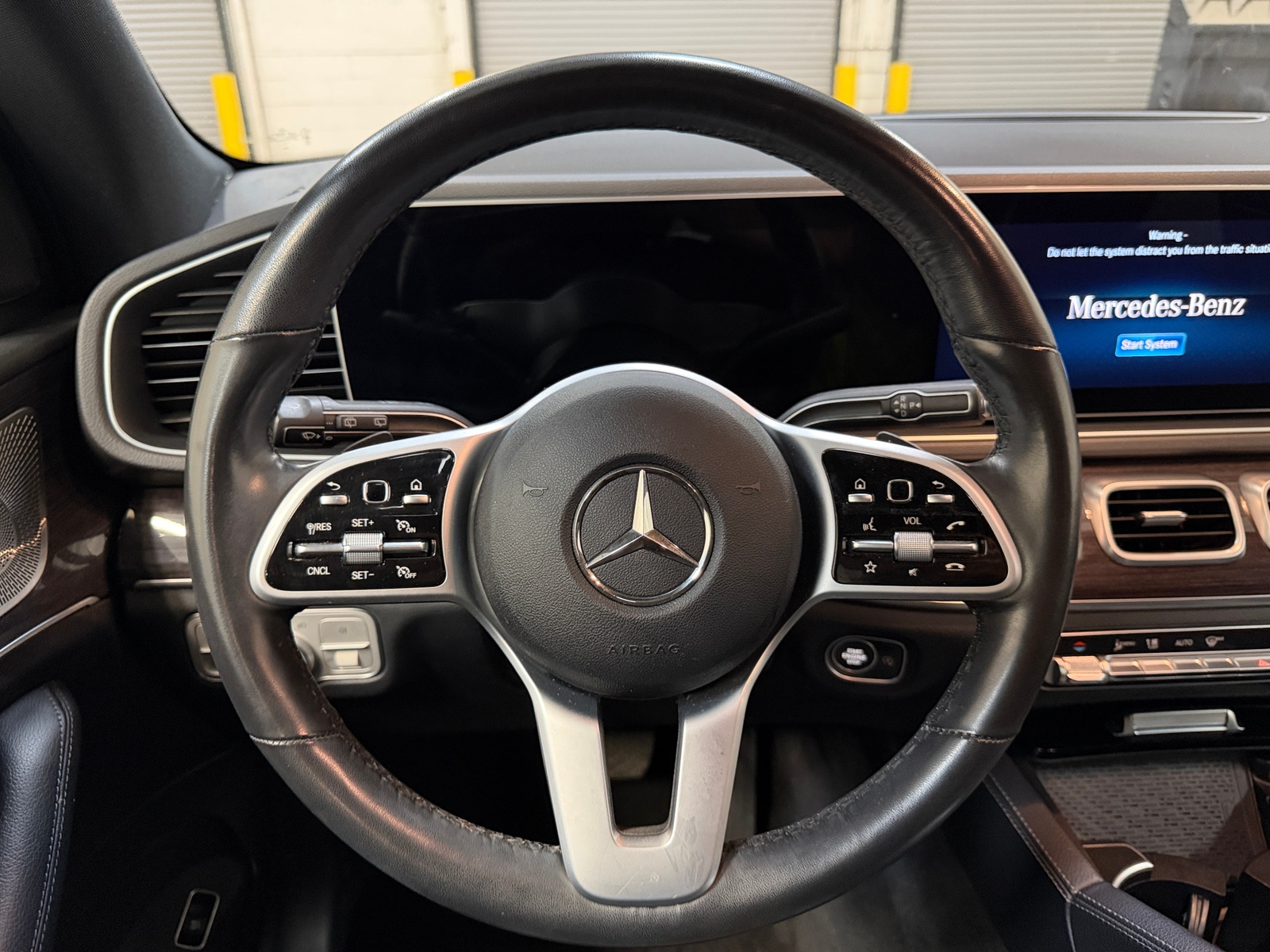 Thumbnail: 2021 Mercedes-Benz GLE - 4