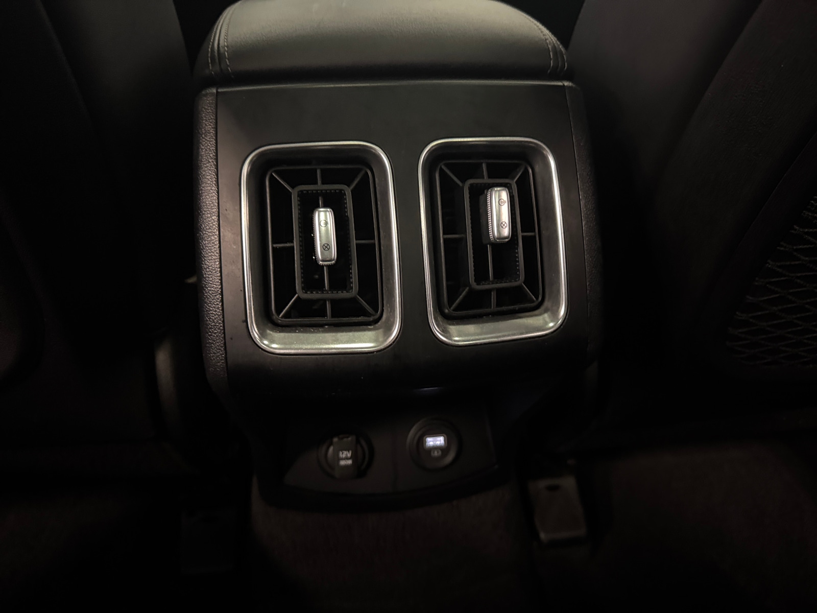 Thumbnail: 2022 Kia Sorento - 2