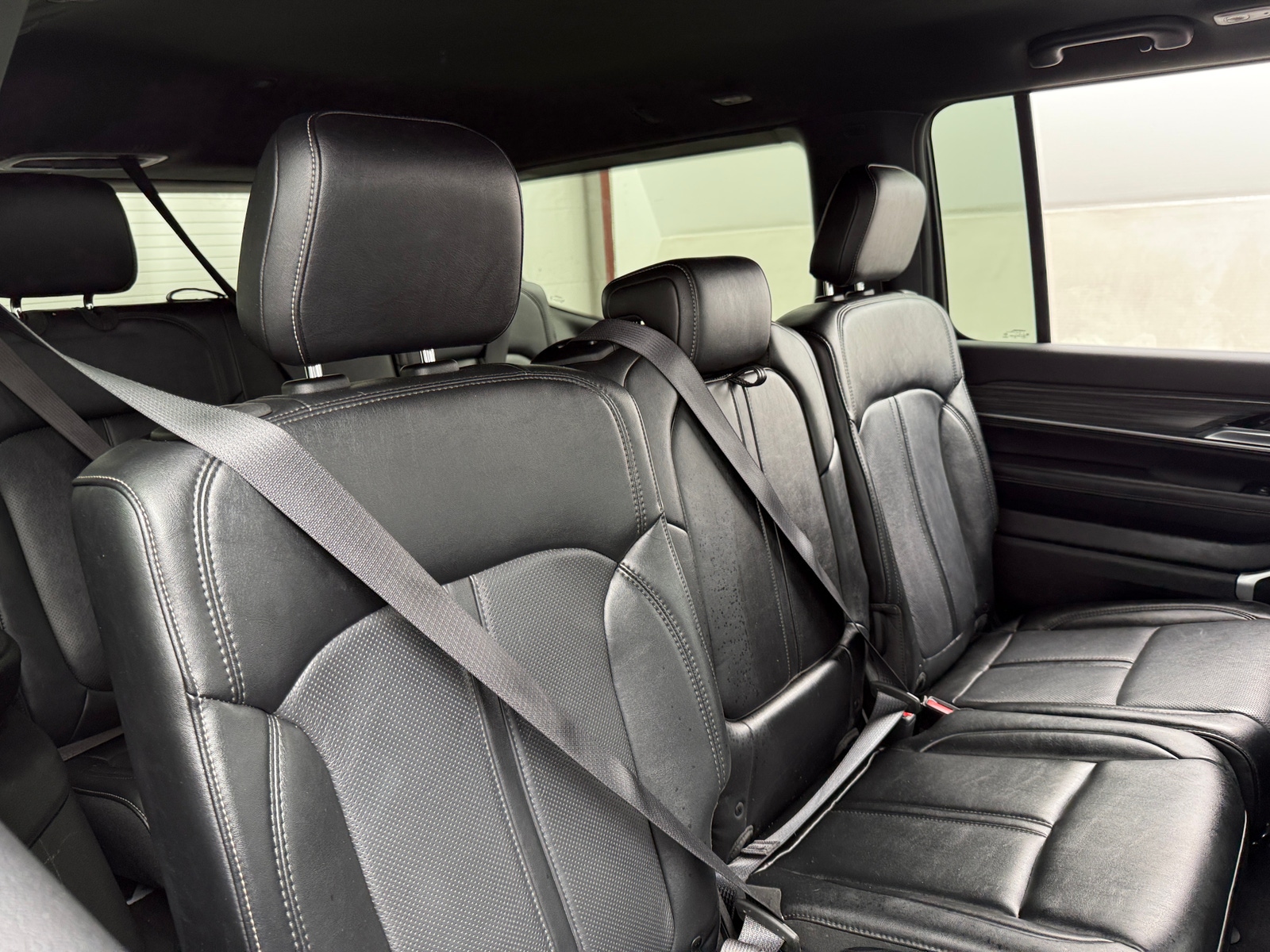 Thumbnail: 2024 Jeep Wagoneer - 5