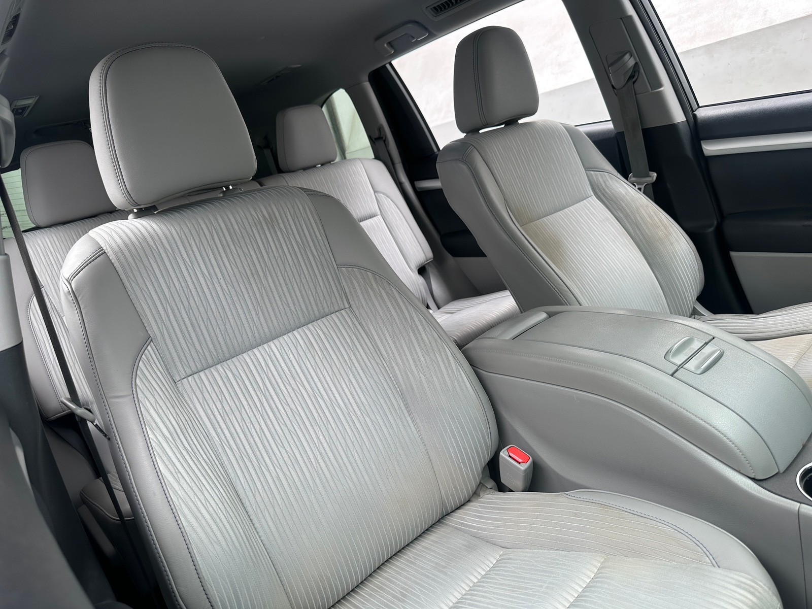 Thumbnail: 2015 Toyota Highlander - 2