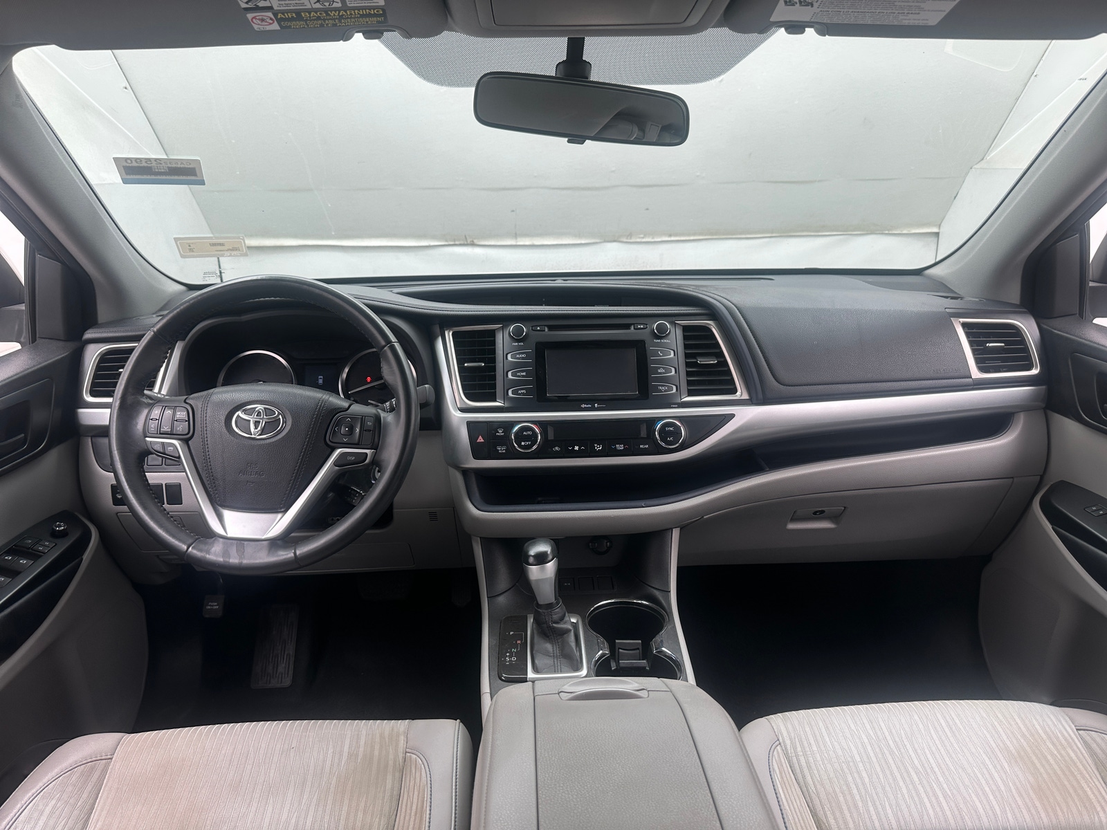 Thumbnail: 2015 Toyota Highlander - 3