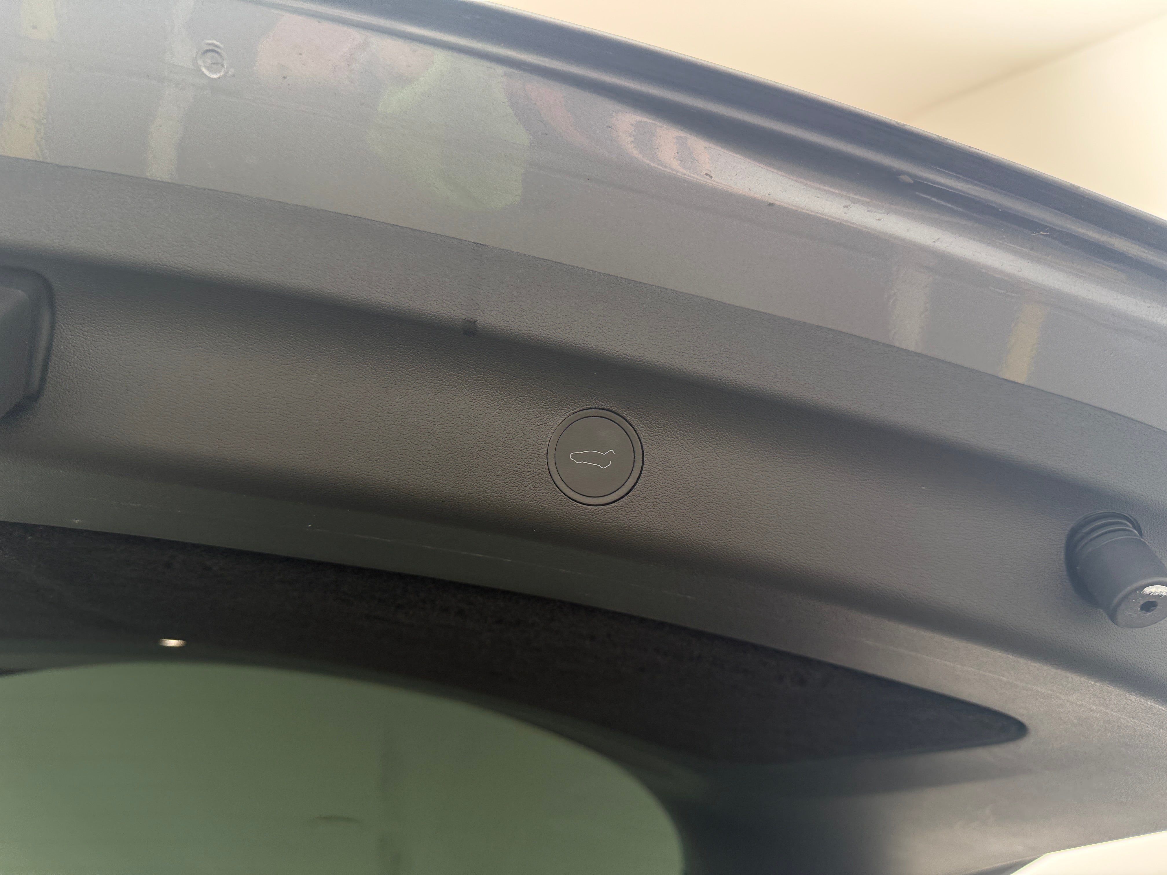 Used 2024 Tesla Model Y Performance with VIN 7SAYGDEF5RA309710 for sale in Pewaukee, WI