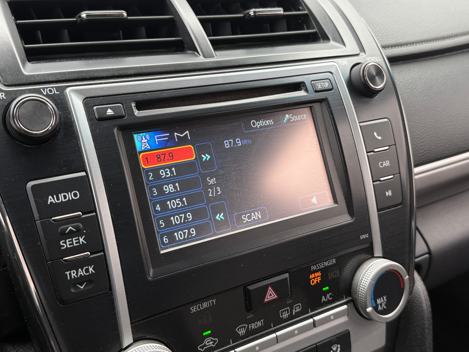 Thumbnail: 2012 Toyota Camry - 4