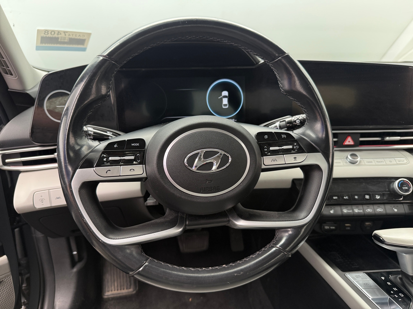 Thumbnail: 2022 Hyundai Elantra - 4