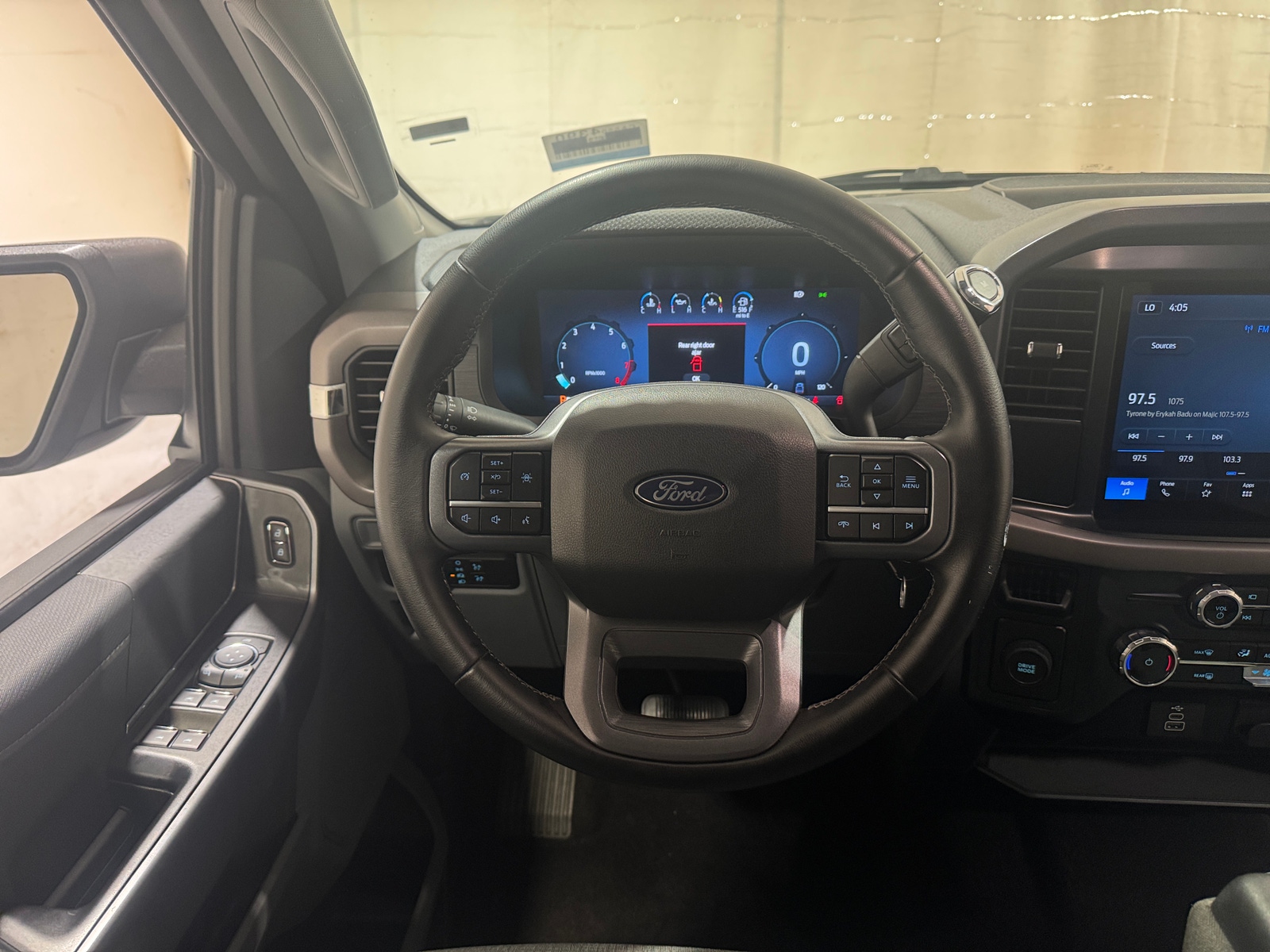 Thumbnail: 2025 Ford Econoline - 5