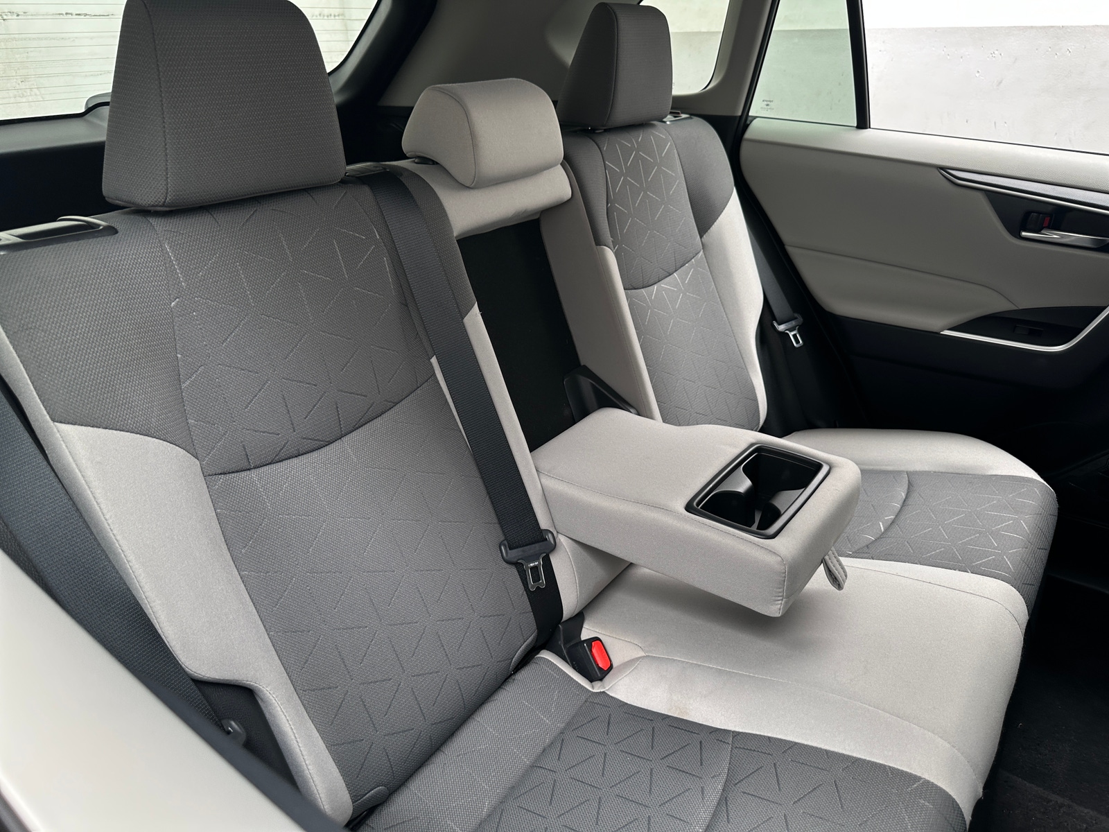 Thumbnail: 2021 Toyota RAV4 - 6