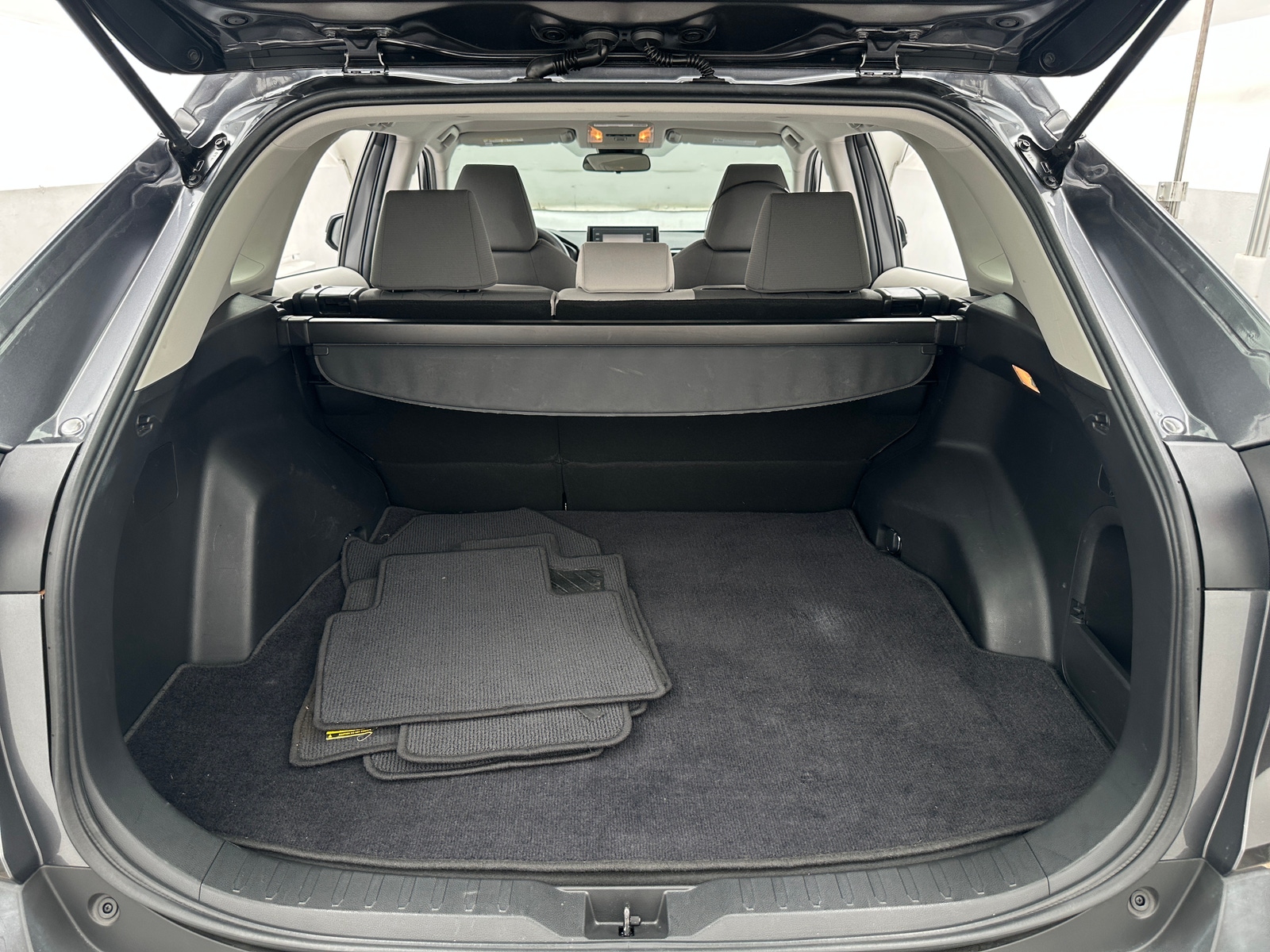 Thumbnail: 2021 Toyota RAV4 - 7