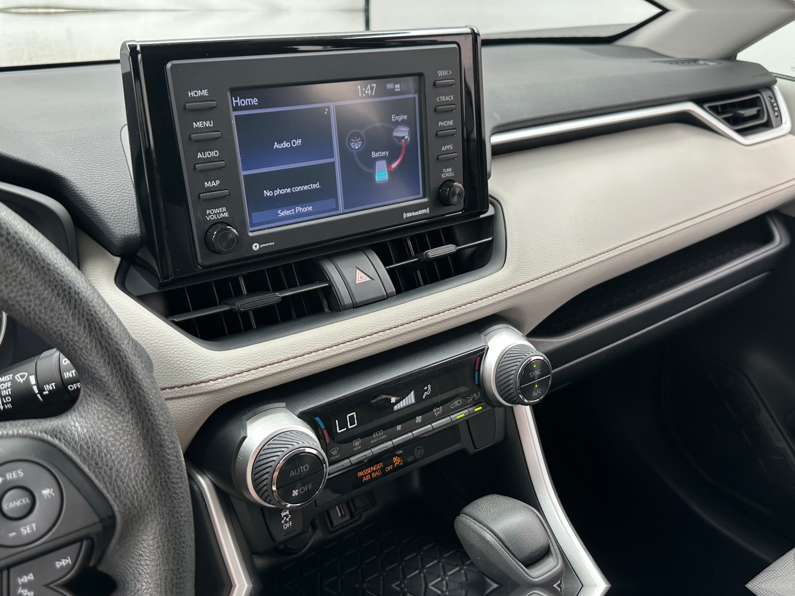 Thumbnail: 2021 Toyota RAV4 - 4