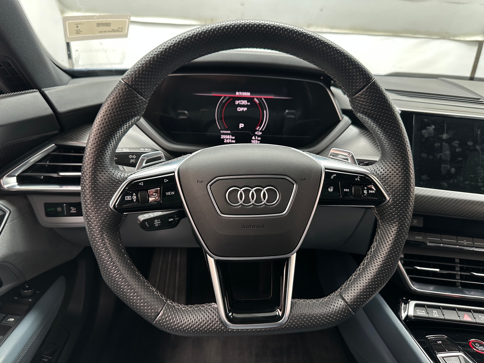 Thumbnail: 2023 Audi e-tron GT - 4