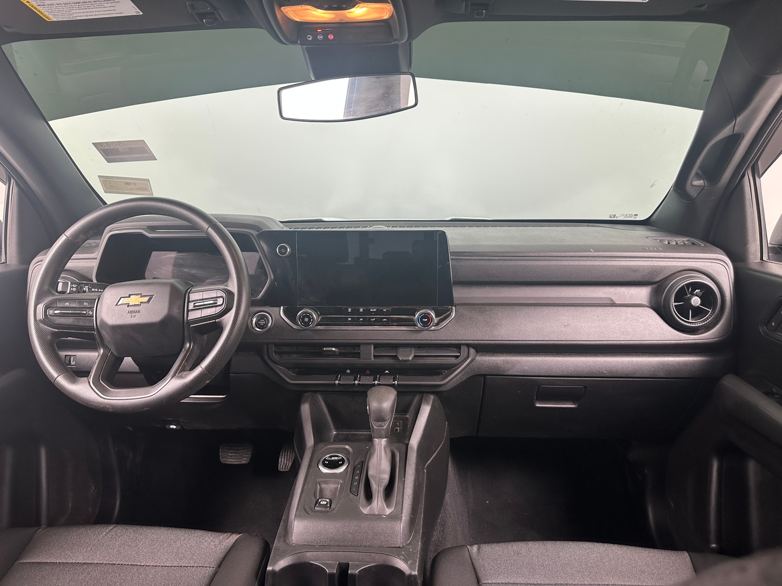 Thumbnail: 2023 Chevrolet Colorado - 3